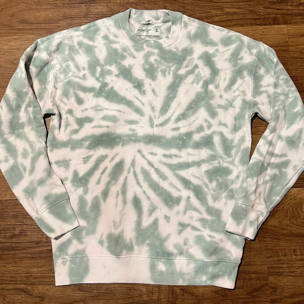 Relaxed Sweater Size M